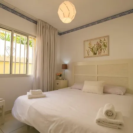 Claire Callao Salvaje